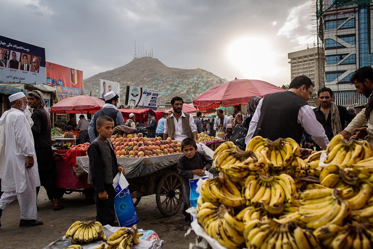 أطول حروب أمريكا في التاريخ توشك على الانتهاء.. هل ينهض اقتصاد أفغانستان مجدداً بعد 40 عاماً من الحروب؟