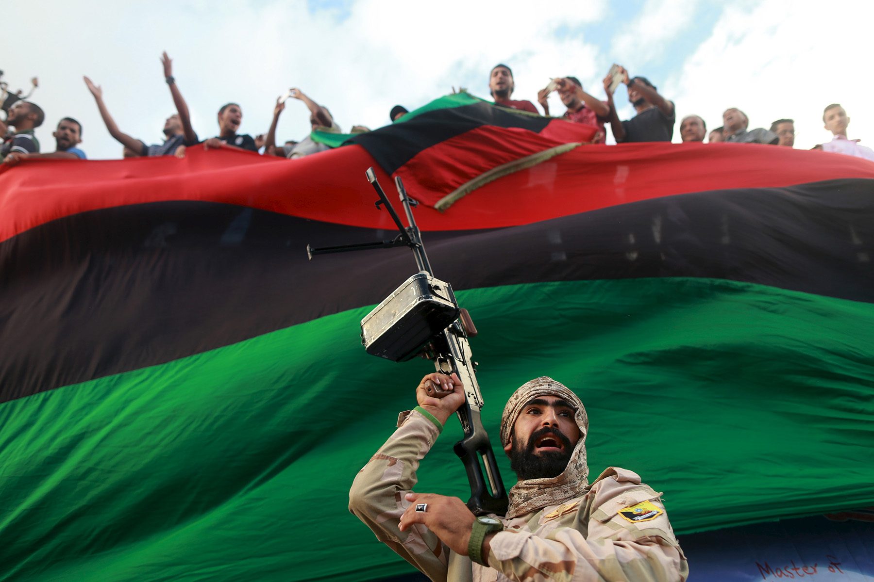 نهبوا ما تبقى من خيراتها.. هل يؤثر الصراع الحالي في ليبيا على دول المغرب العربي؟