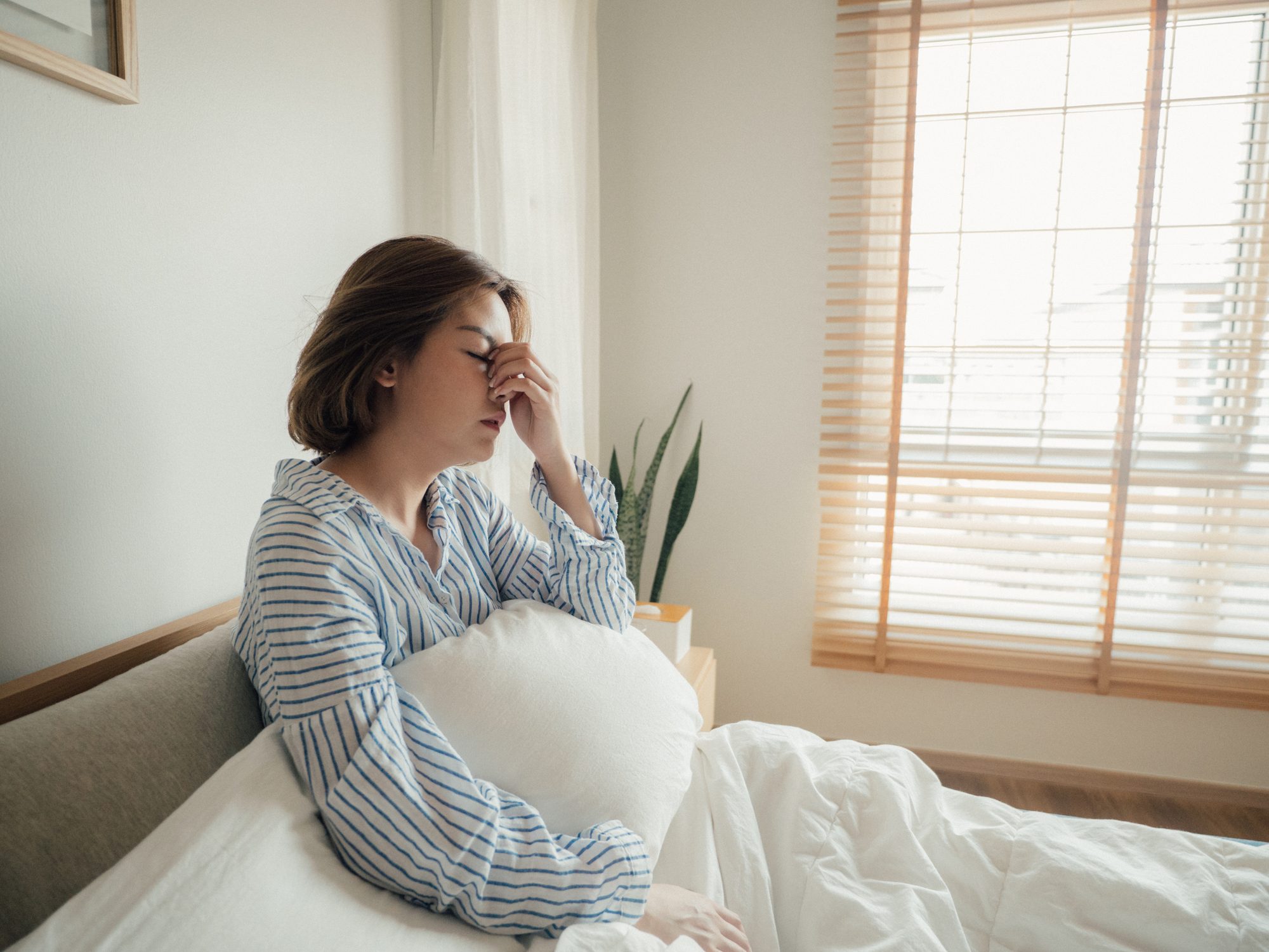 تنام أكثر من المعتاد لكنك تستيقظ مثل الزومبي؟ لا تقلق، ليس كورونا، هناك سبب آخر