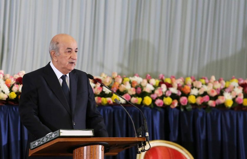 “كنا قاب قوسين من حل أزمة ليبيا”.. رئيس الجزائر: هناك من عطّل مساعينا كي لا نحقق نجاحاً دبلوماسياً