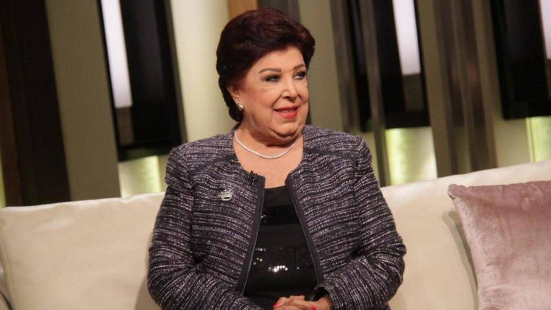 أول تعليق من رجاء الجداوي بعد إصابتها بكورونا.. الفنانة المصرية تحذر من “الشبح” وتوجه نصيحة