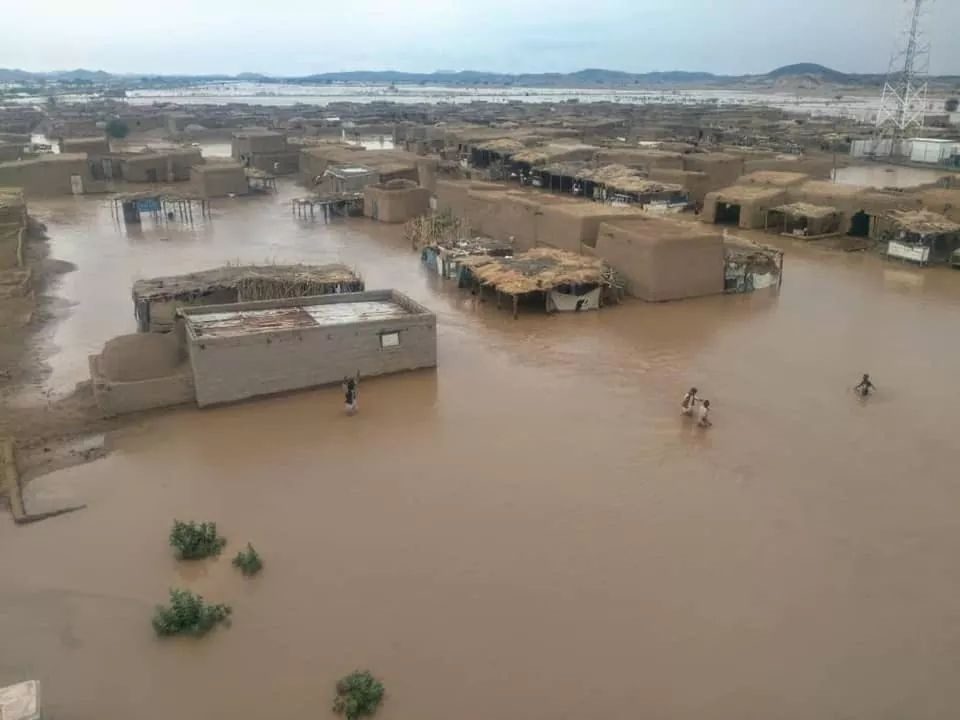 انهيار سد على نهر النيل يدمر 600 منزل في السودان.. المياه تحاصر مئات العائلات