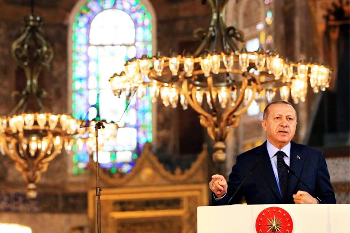 آيا صوفيا.. قصة المتحف الذي تحدى أردوغان “العالم” من أجله حتى يعود مسجداًَ