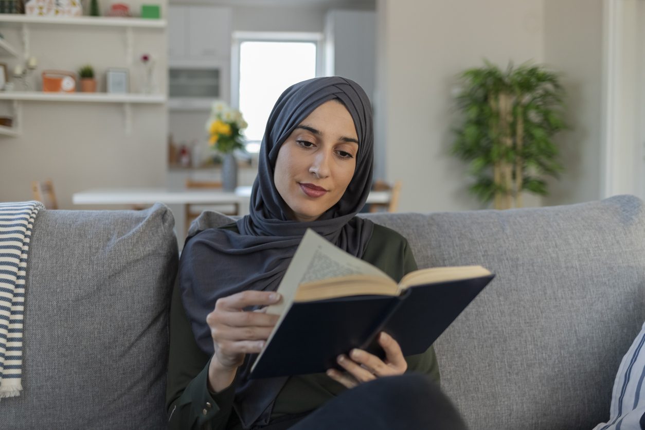 خصِّص دفتراً للكلمات الجديدة وافتح المعجم كل يوم.. كيف تقوّي لسانك باللغة العربية؟