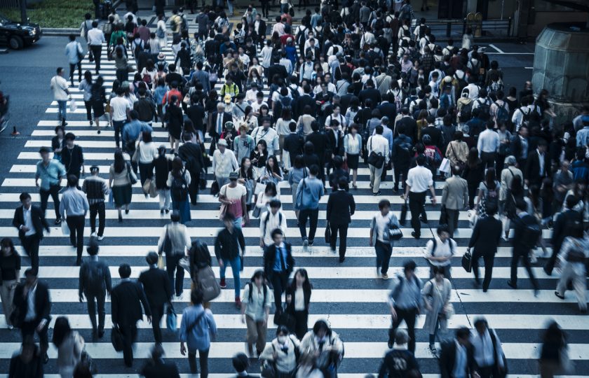 عدد البشر سينخفض ملياري نسمة عن المتوقع.. الاقتصاد والمجتمع سيتضرران، والبيئة أكثر المستفيدين
