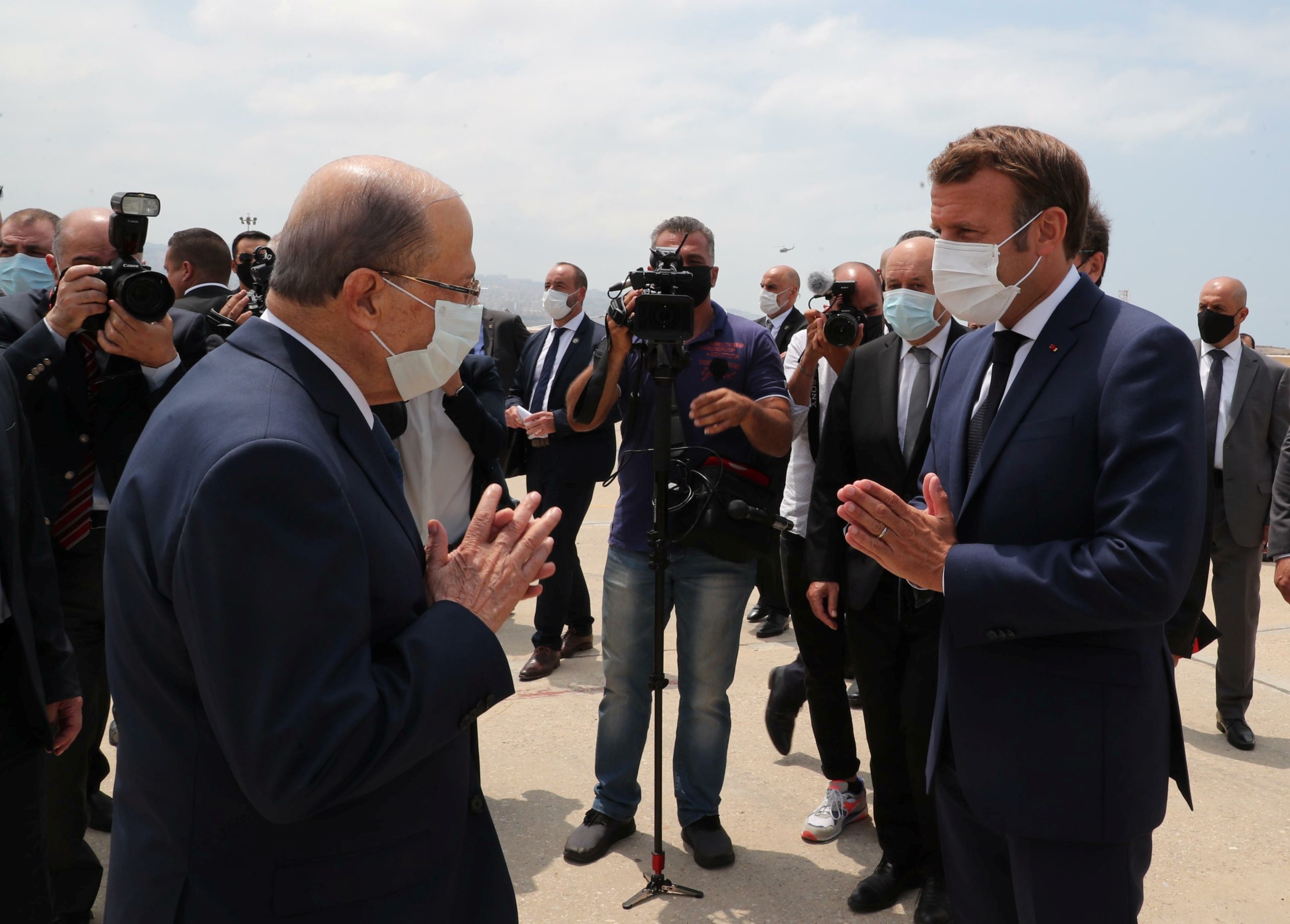 هل ينجح ماكرون في تغيير النظام المشوه الذي خلقته بلاده في لبنان قبل 100 عام أم له مآرب أخرى؟