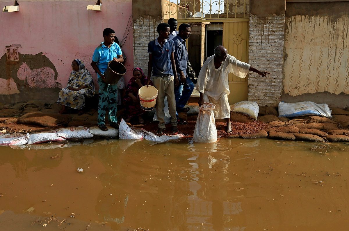 حاولوا حمايتها من المياه بأكياس الرمال.. فيضانات السودان تهدد مملكة مروى الأثرية العائدة لما قبل الميلاد