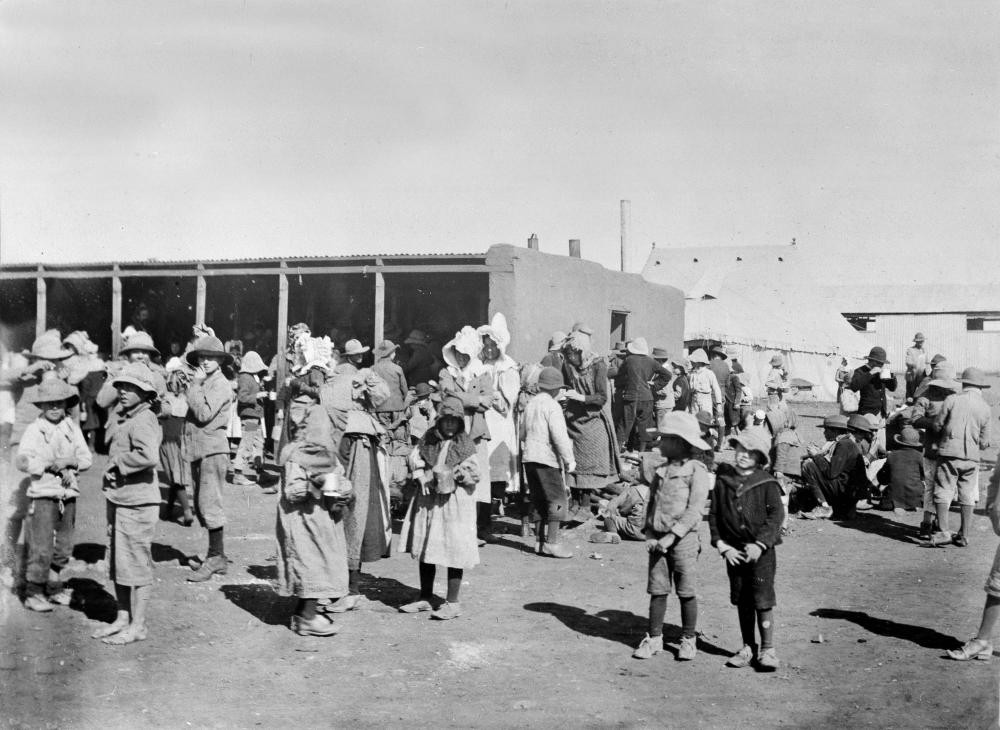 حتى الناجون من المحرقة النازية اختلفوا في تعريف “معسكرات الاعتقال”.. ما الذي يميّز السجون النازية البشعة عن غيرها؟