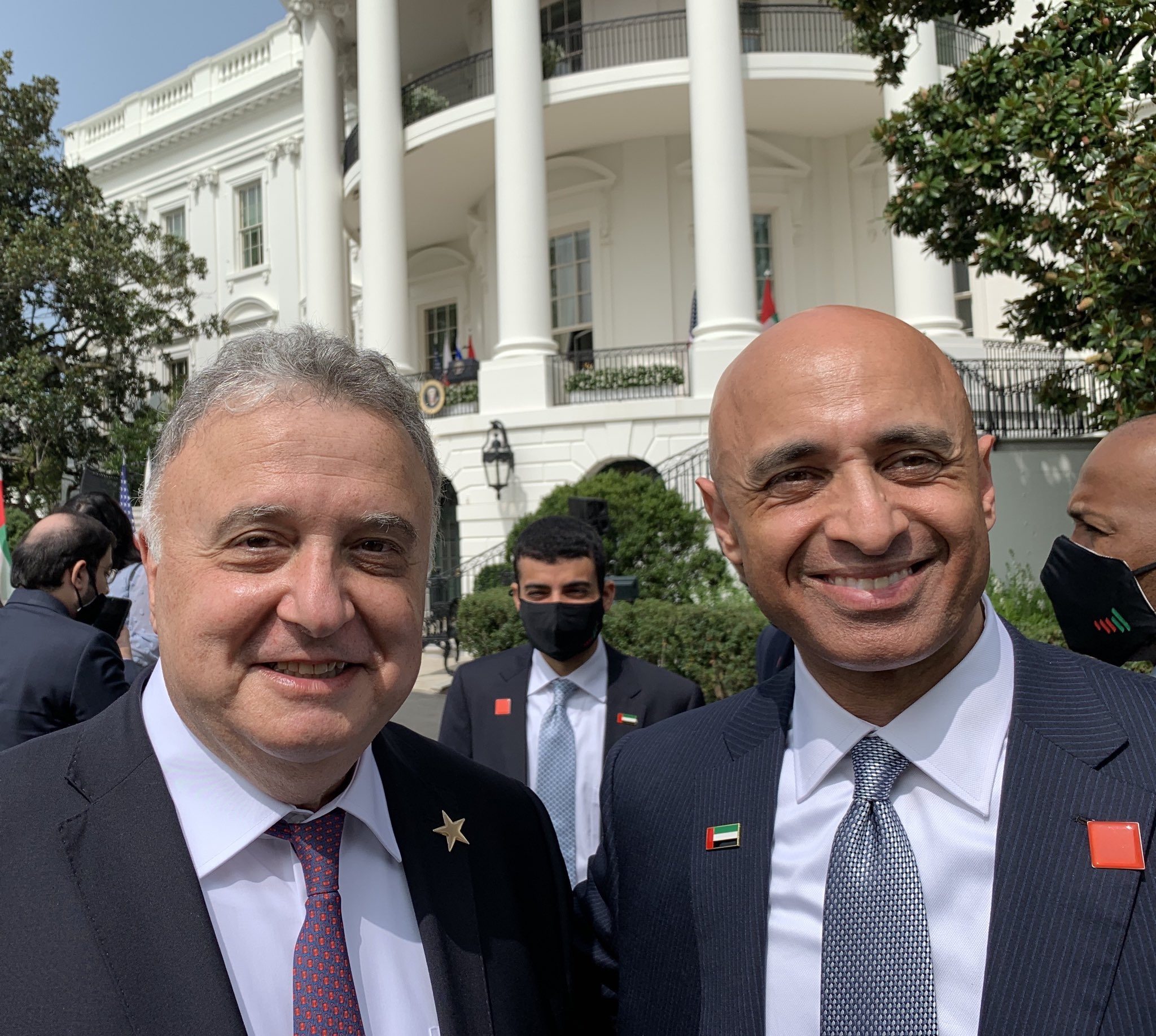 التطبيع بينهما بدأ قبل 26 عاماً.. دبلوماسي إسرائيلي يكشف عن أولى المحادثات السرية  بين تل أبيب وأبوظبي