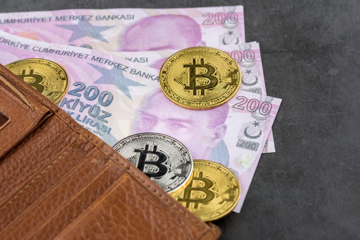 لماذا تدرج منصات التداول العملات ذات القيمة السوقية المنخفضة برغم هجمات 51%؟