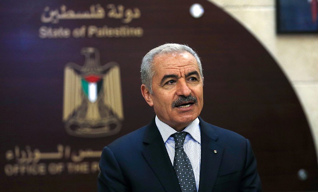 “دخول الأقصى يكون من أبواب أصحابه، وليس من بوابة الاحتلال”.. السلطة الفلسطينية تنتقد زيارة وفد خليجي للقدس