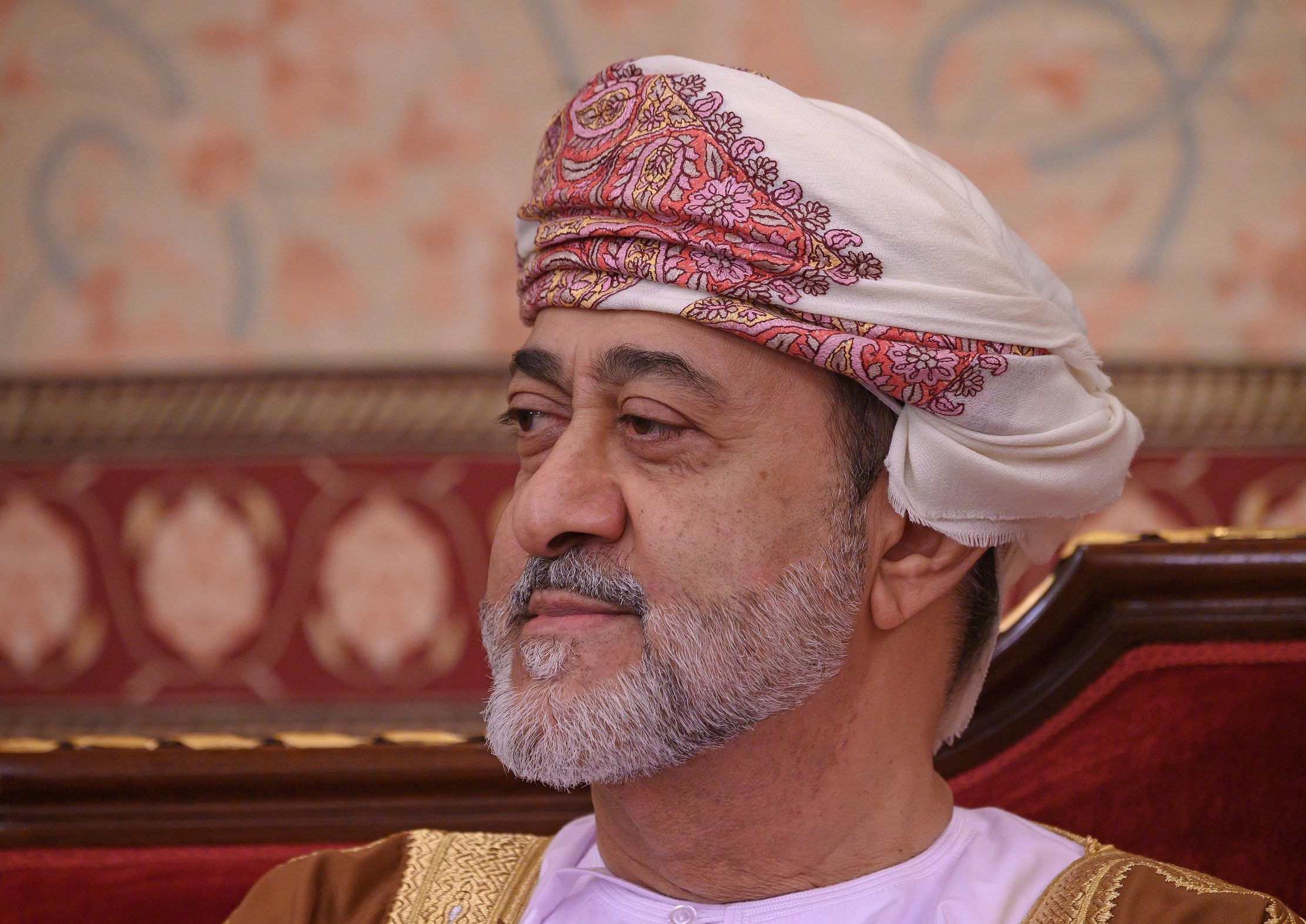 رابع دولة خليجية.. سلطنة عمان تطبق ضريبة القيمة المضافة وتحدد بعض الاستثناءات