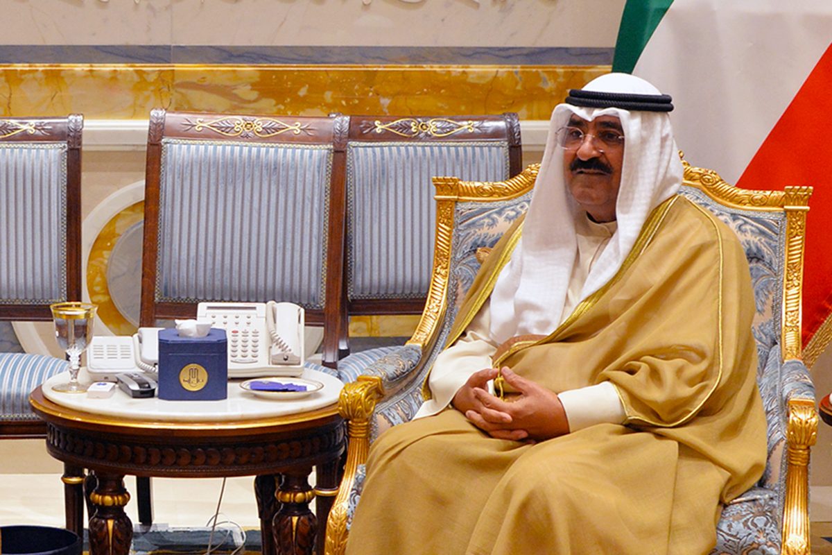 أبرز الشخصيات الأمنية في البلاد.. مَن هو الشيخ مشعل الصباح ولي عهد الكويت؟