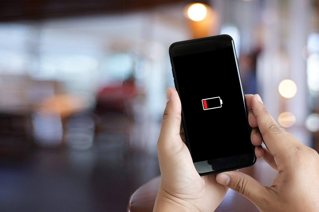 هل يفرغ iOS 14 بطاريتك بسرعة فائقة؟ الحل لن يعجبك