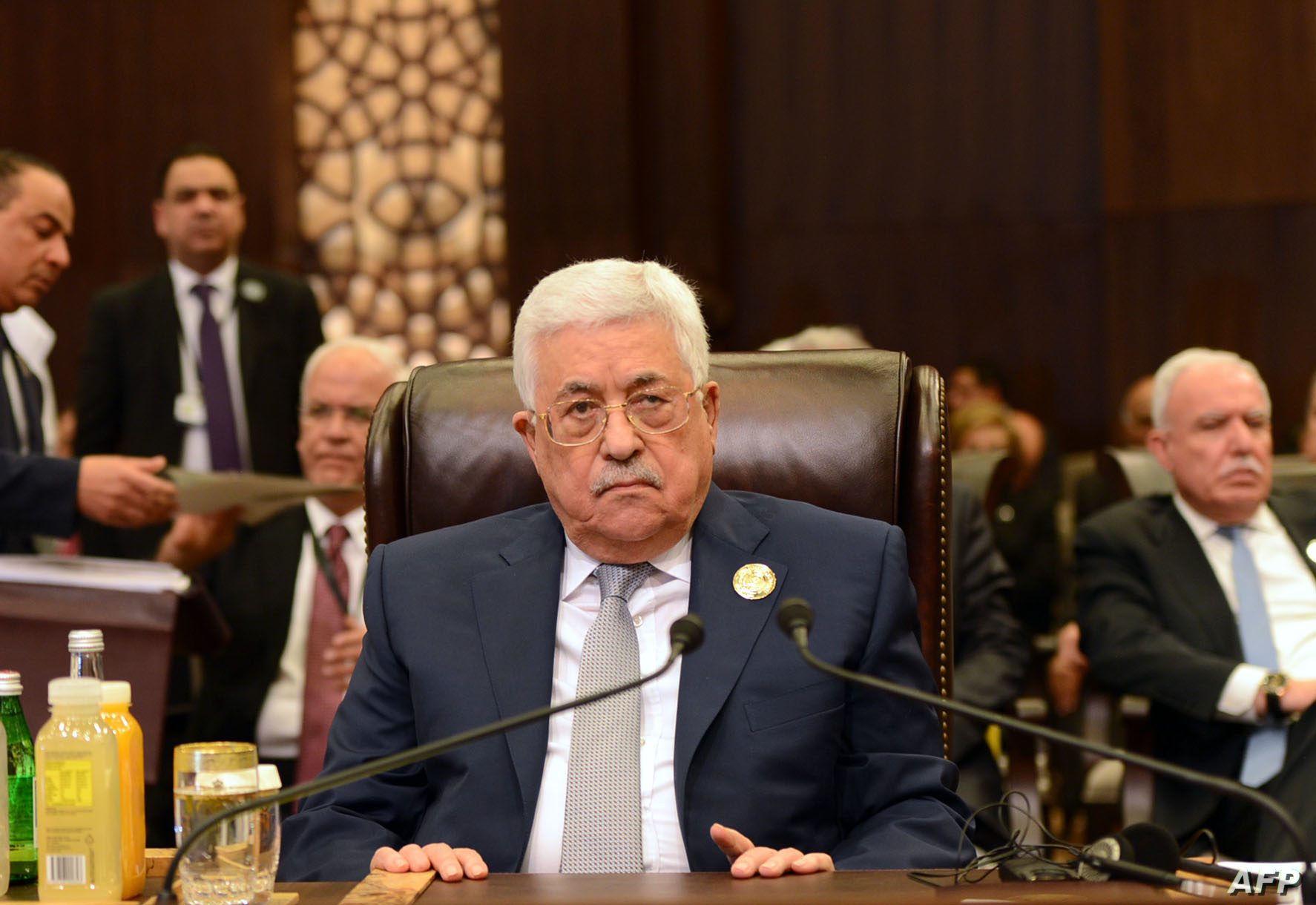 تغازل الإدارة الأمريكية والدول المطبعة مع تل أبيب.. لماذا أعادت السلطة الفلسطينية التنسيق الأمني مع إسرائيل فجأة
