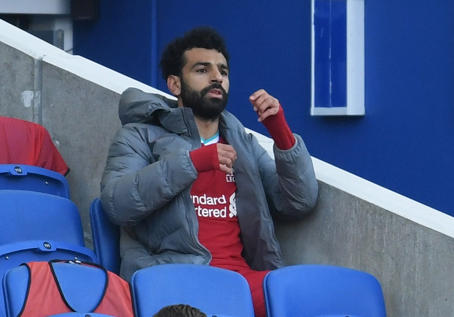محمد صباح بعد استبداله (رويترز)