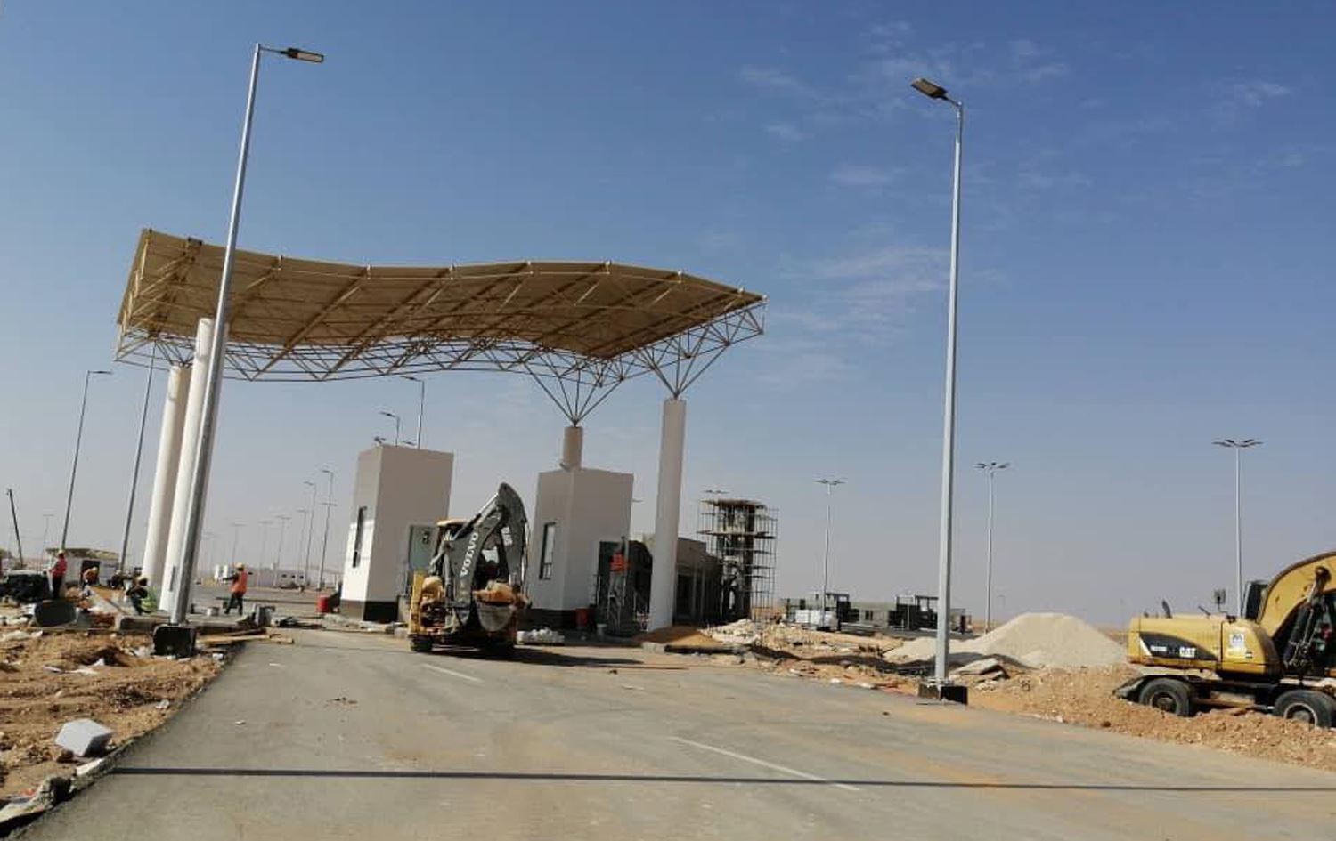 أُغلق بعد غزو صدام للكويت.. افتتاح معبر حدودي بين السعودية والعراق للمرة الأولى منذ 1990