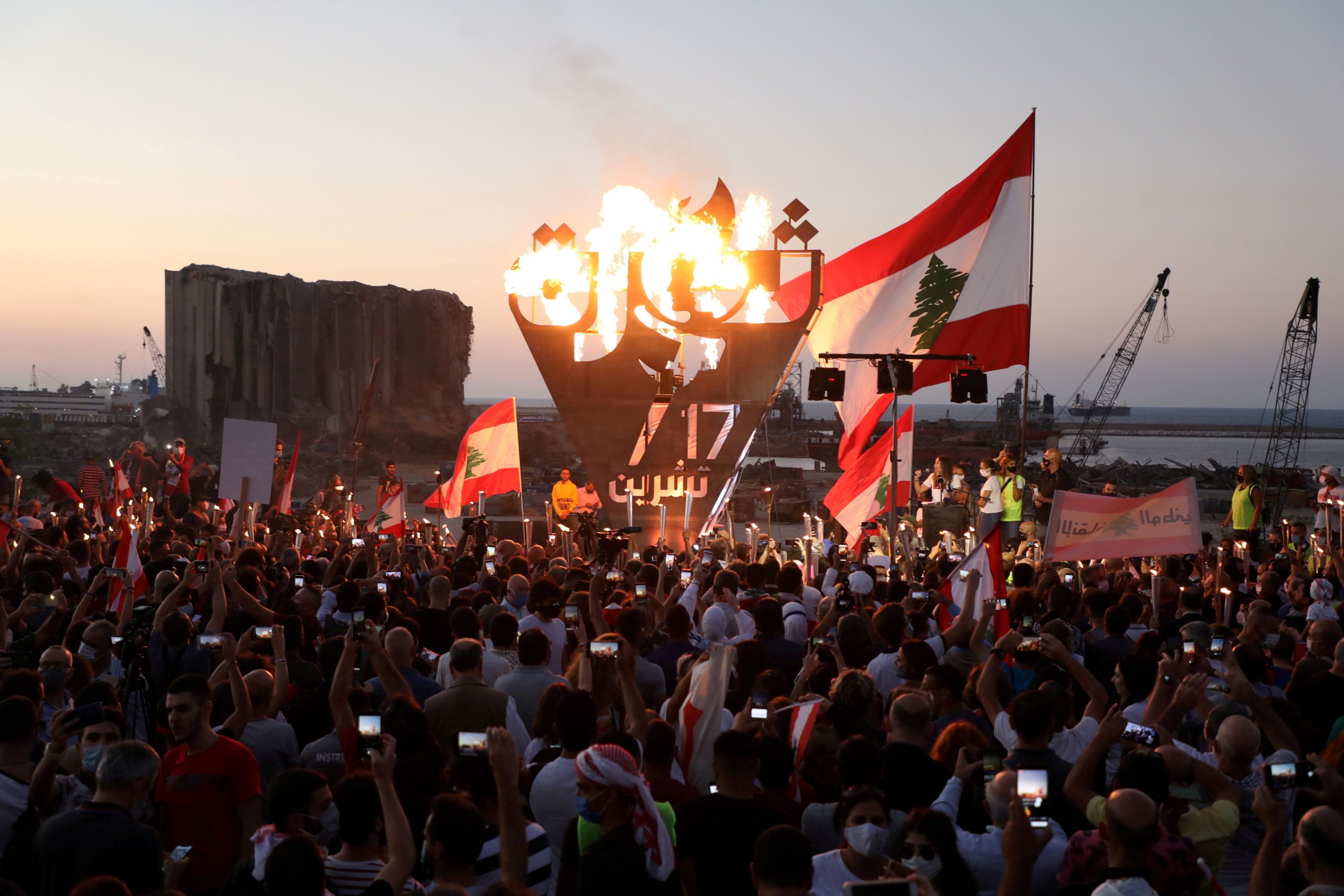 لبنان ظلام شامل