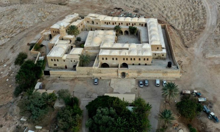 حفل بمقام النبي موسى وتحقيقات رسمية/ منصات التواصل