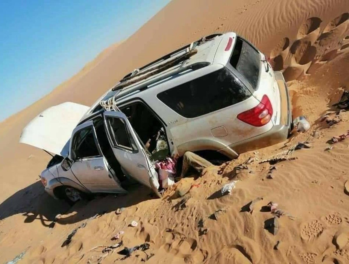 عائلة سودانية علقت في صحراء ليبيا