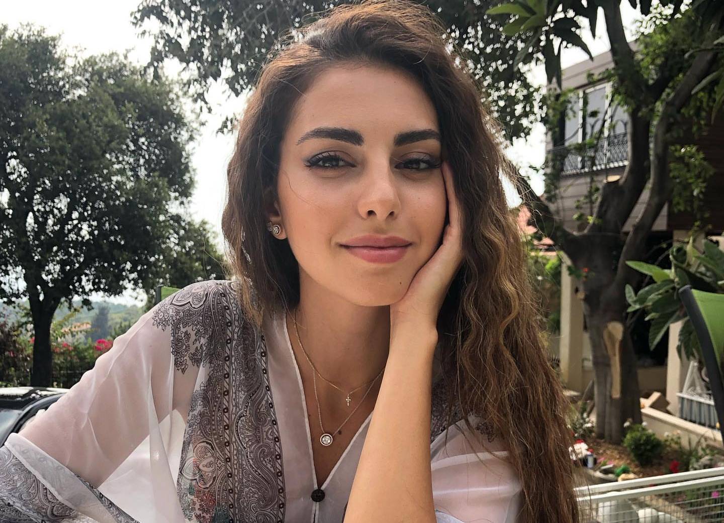 فاليري أبو شقرا لبنان