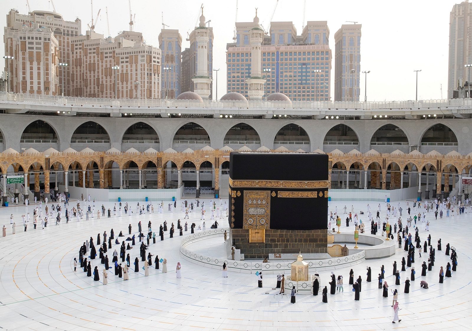 أداء العمرة