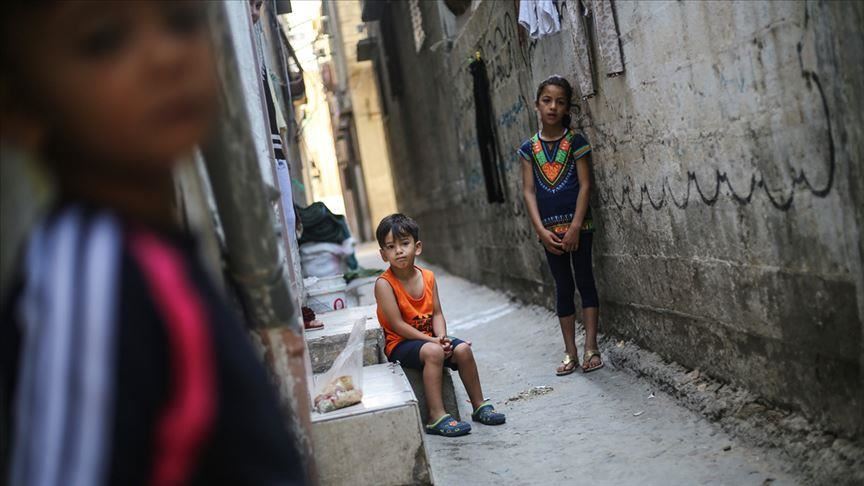 لبنان "يترنح" تحت وطأة الأزمة الاقتصادية