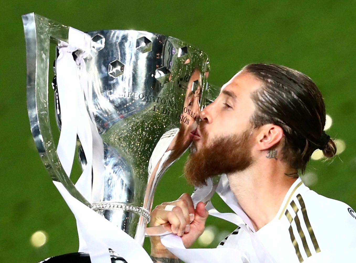 راموس يرحل بعد 16 موسما مع ريال مدريد (رويترز)