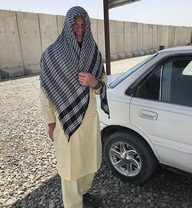 أفغانستان جندي بريطاني 