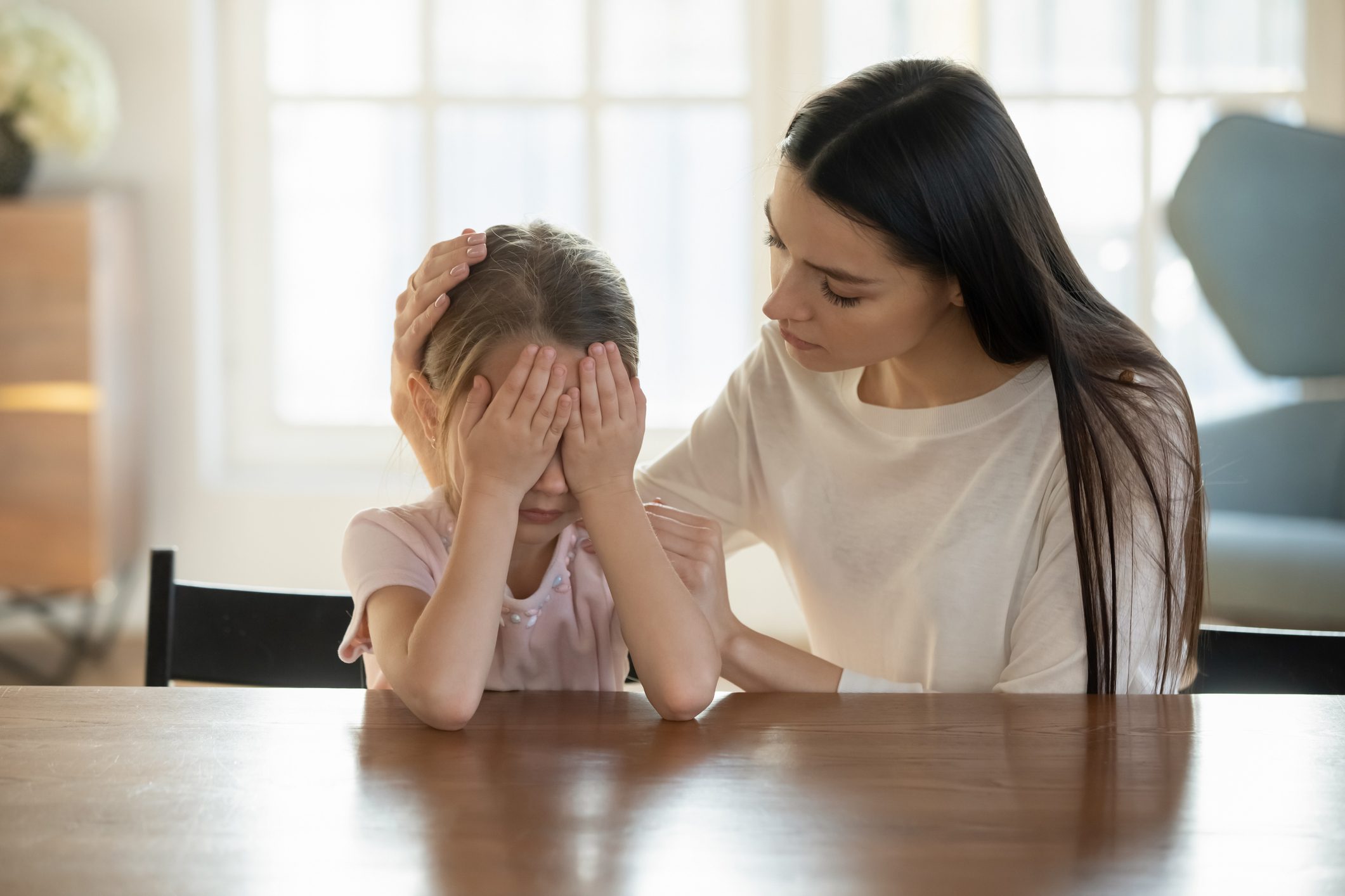 يجب على الأهل الانتباه إلى نفسية أبنائهم كي لا تقودهم إلى الانتحار/ Istock