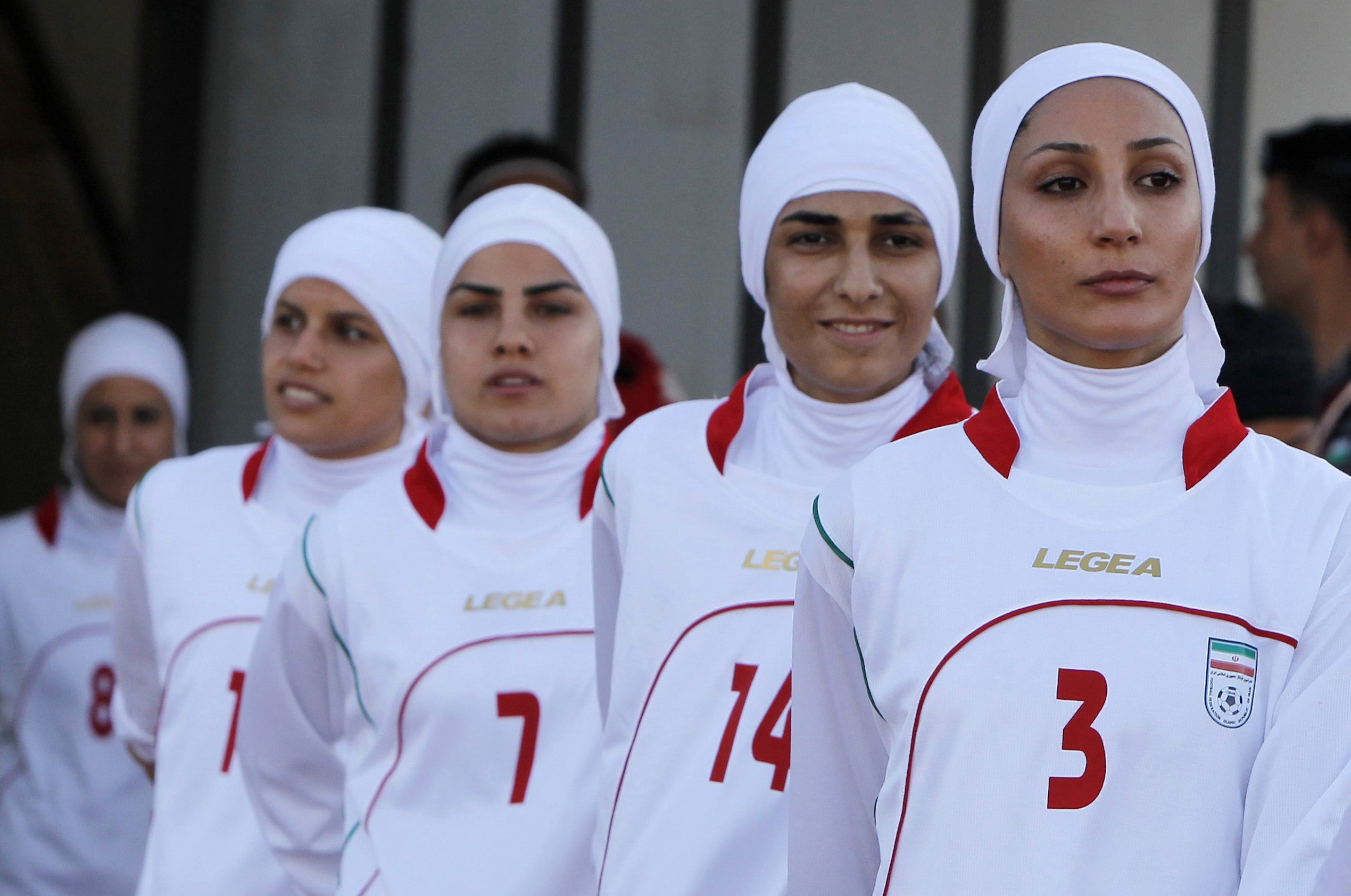 المتحولات جنسياً في الملاعب الإيرانية