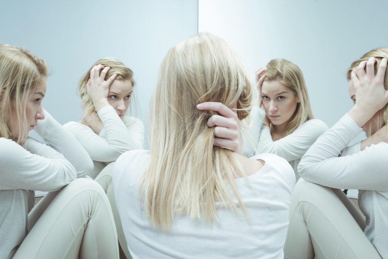 اكتئاب أم اضطراب ثنائي القطب؟ هكذا تستطيع فهم أسباب حزنك وتقلباتك المزاجية