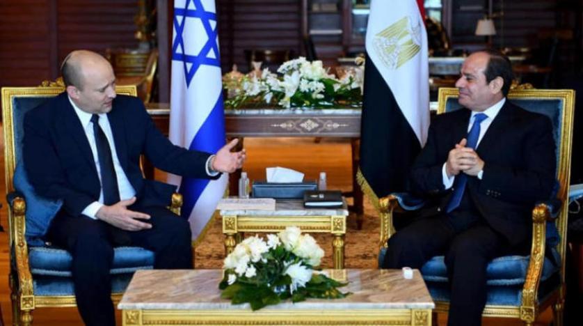 كرهاً في نتنياهو أم لمآرب أخرى؟ سر حرص السيسي على توطيد العلاقات مع إسرائيل في عهد بينيت-لابيد