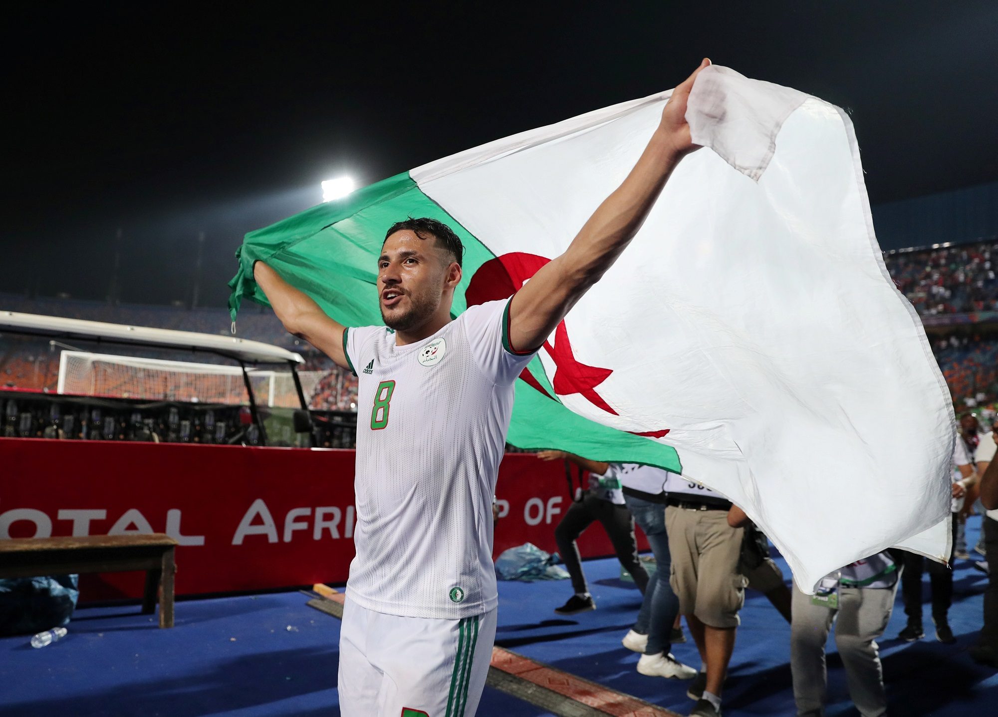 فسخ عقد يوسف بلايلي المغرب