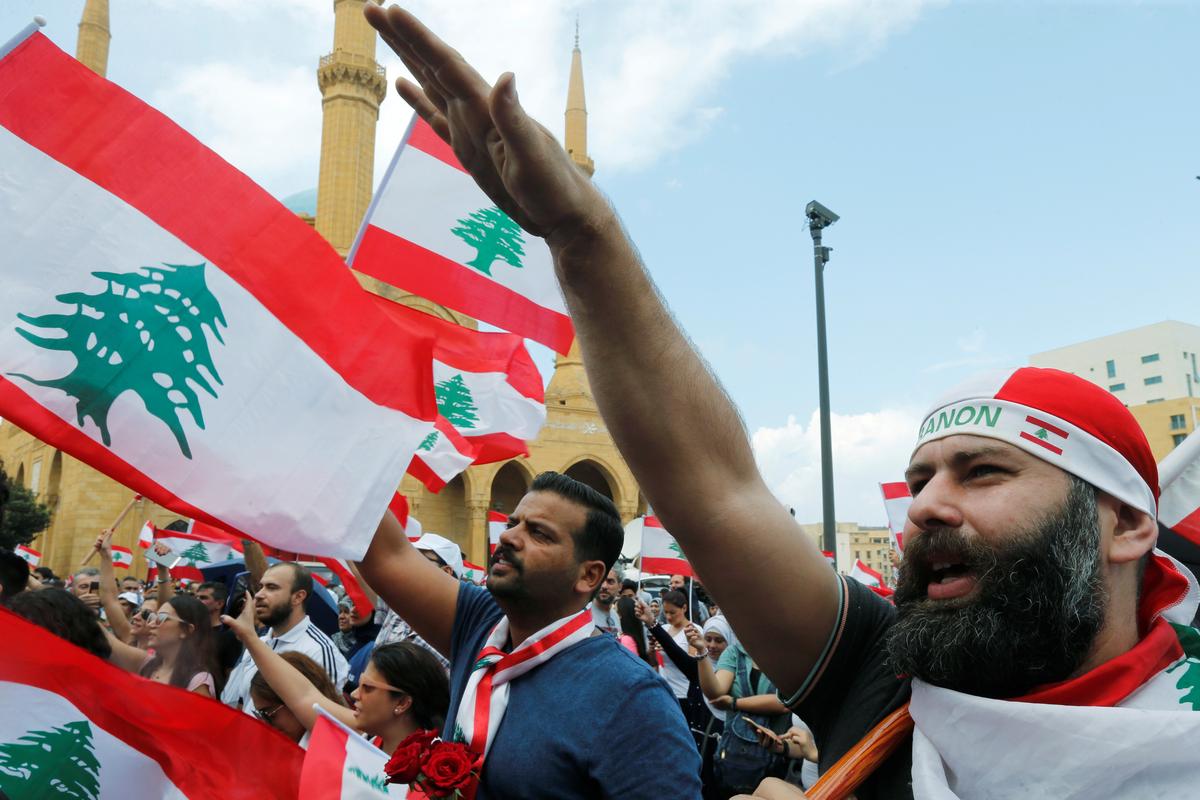 لنان عون حزب الله