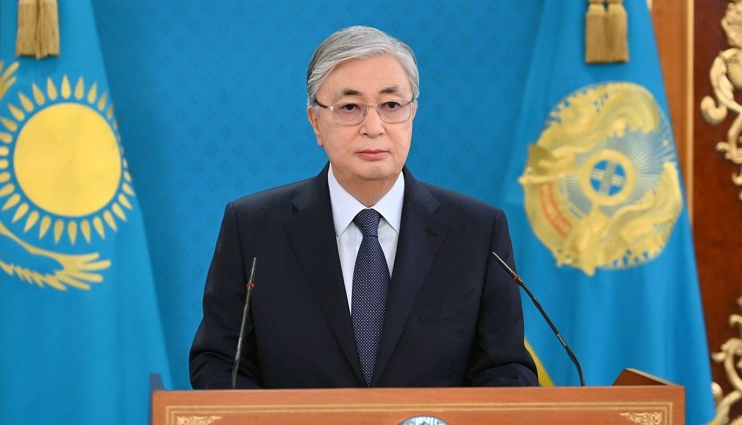 رئيس كازاخستان يعلن نجاة بلاده من "الانقلاب".. أعداد المعتقلين بالآلاف  والحياة بدأت تعود لطبيعتها 0