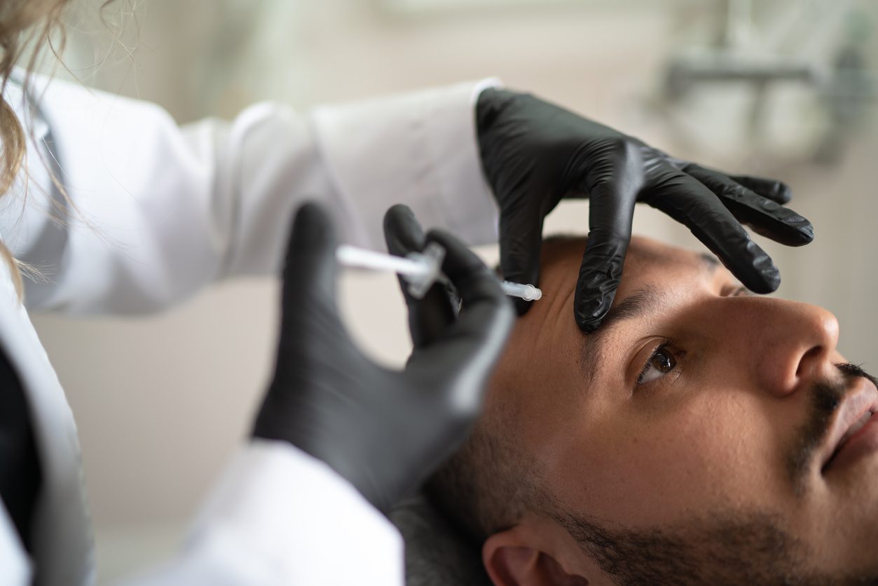 البوتوكس ليس للتجميل فقط! يعالج الحول وفرط التعرُّق وأمراضاً أخرى