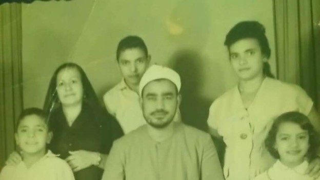النقشبندي مع أسرته