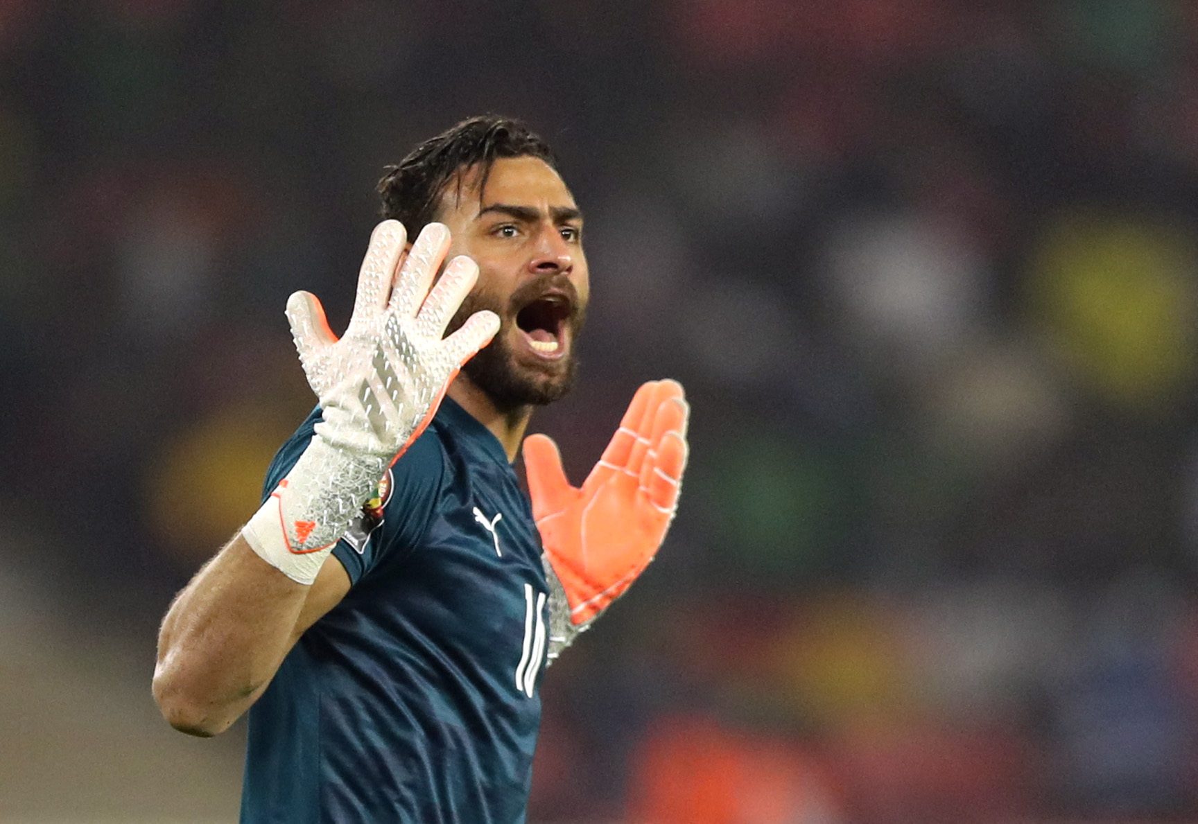 محمد أبو جبل حارس مرمى منتخب مصر (رويترز)