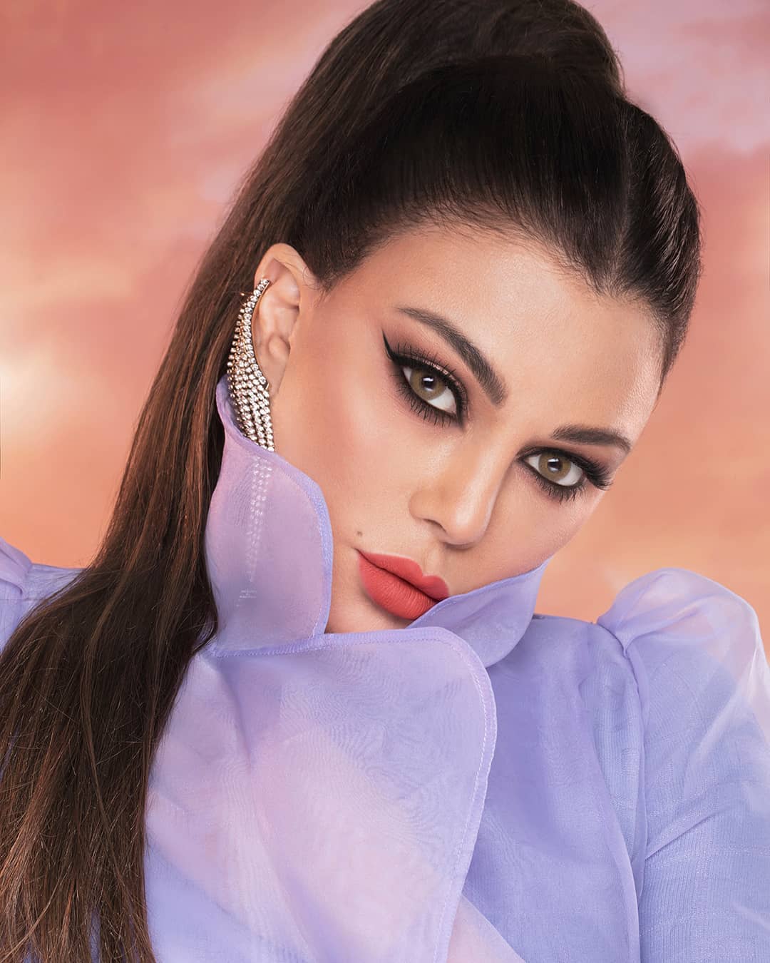 Instagram/ أنا مش بتاعة رومانسية".. هيفاء وهبي تتحدث عن أغنيتها بعيد الحب