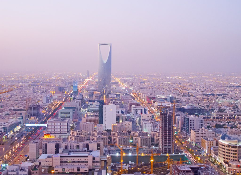 نظام العمل بالسعودية