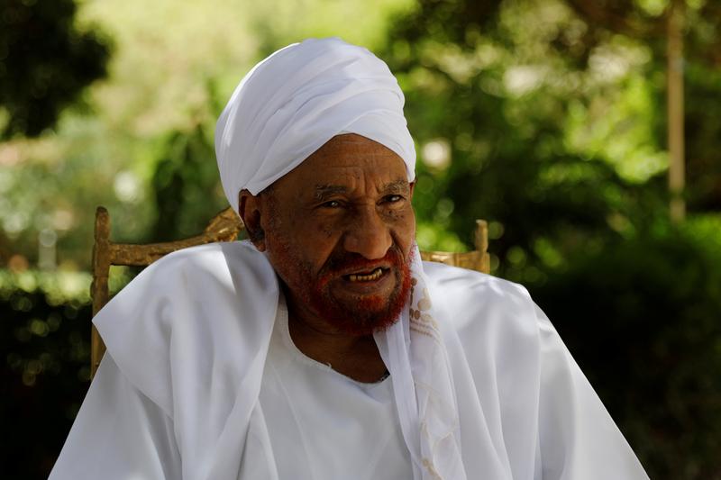تقلباته تثير حيرة السودانيين.. هل ينحاز حزب الأمة لصفوف الثوار أم يصبح حصان طروادة للعسكريين؟