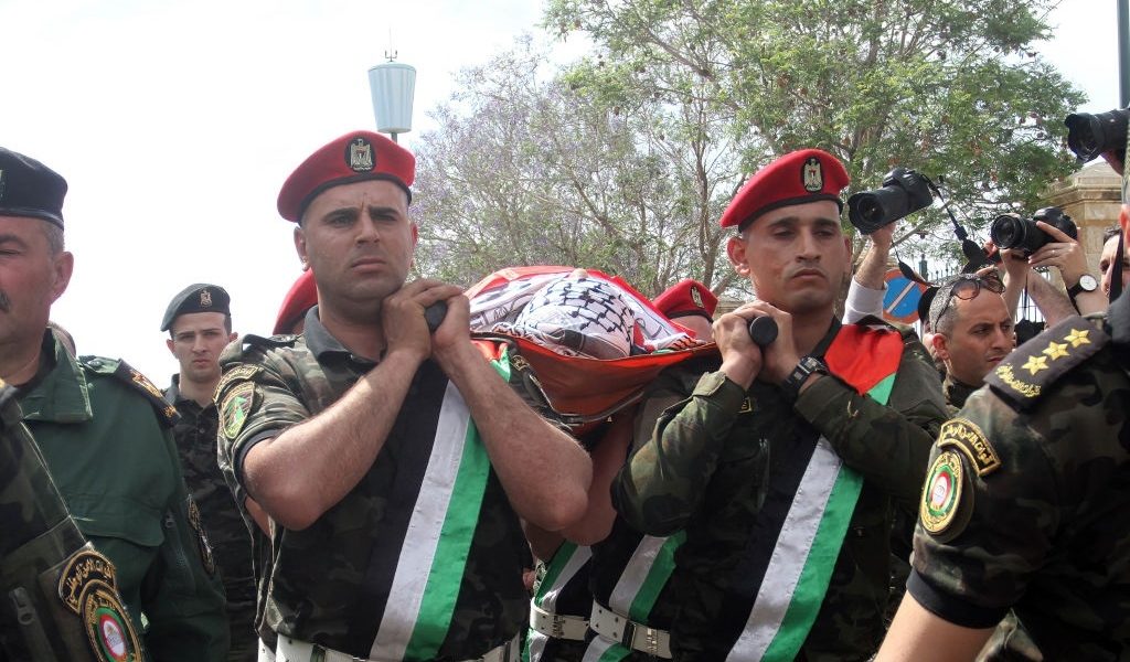 أول تصريحات للجندي الإسرائيلي المتهم باغتيال “أبو عاقلة”.. أطلق النار على بعد 190 متراً من بندقية بعدسة تلسكوبية