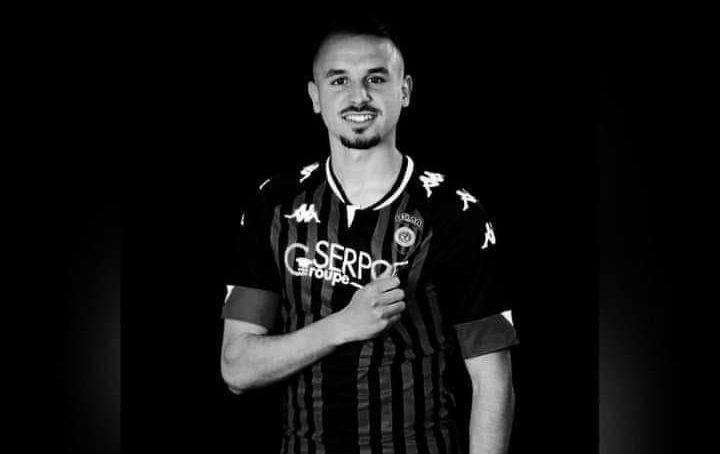 الجزائر تُفجع بوفاة لاعب منتخبها الوطني بن حمودة.. توفي بحادث سير أثناء عودته من مباراة تألق فيها