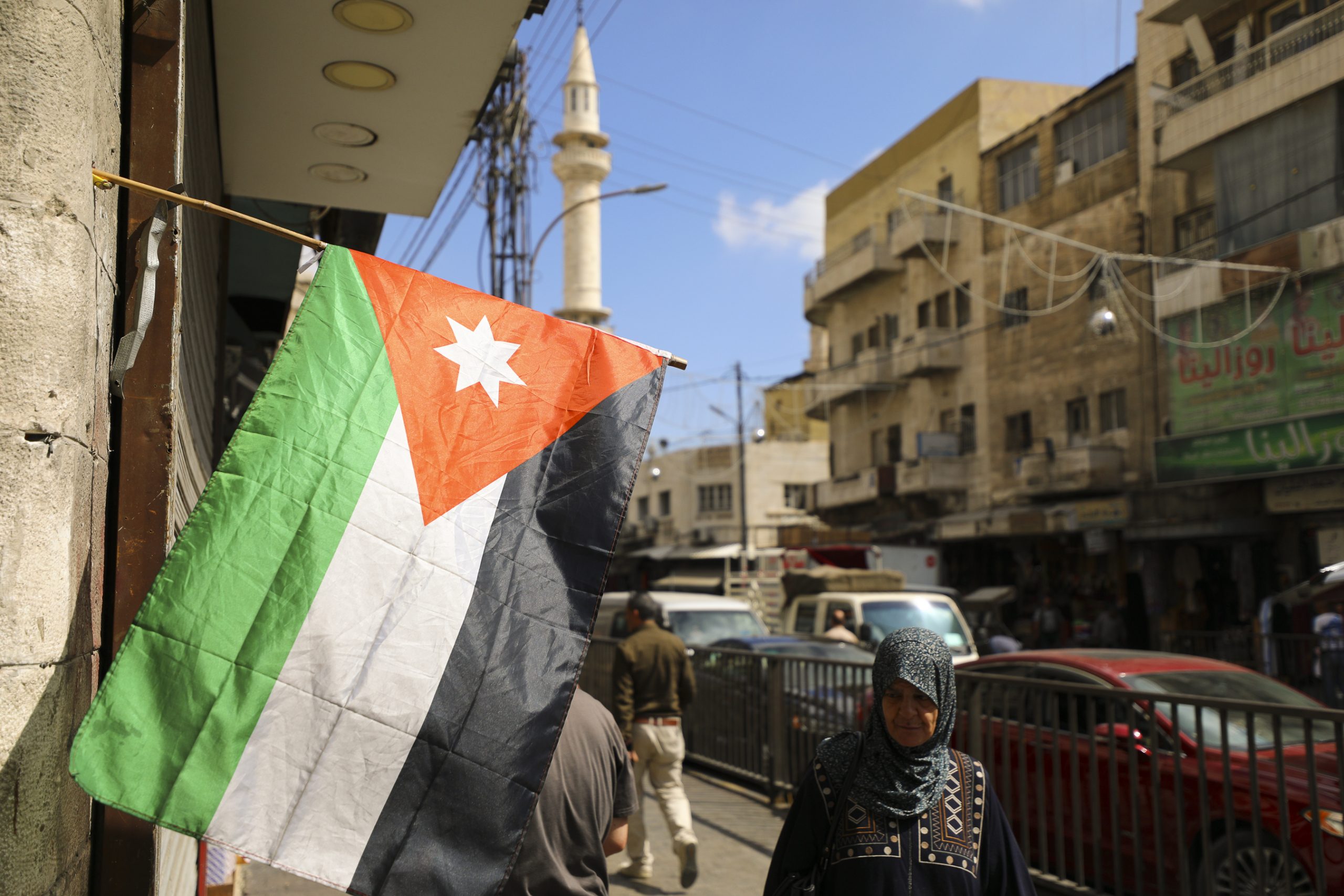 الأردن يحظر النشر في قضية مقتل الطالبة إيمان إرشيد.. توعد بالمحاسبة، وهذا ما قاله أبوها وشقيقها