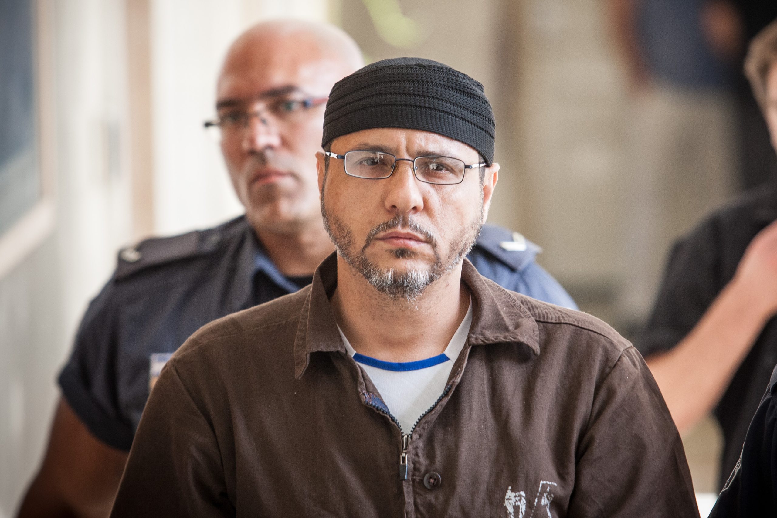 أسرى المؤبدات.. الملف الذي يُعقد إتمام صفقة تبادل بين المقاومة الفلسطينية وإسرائيل، فما قصتهم؟