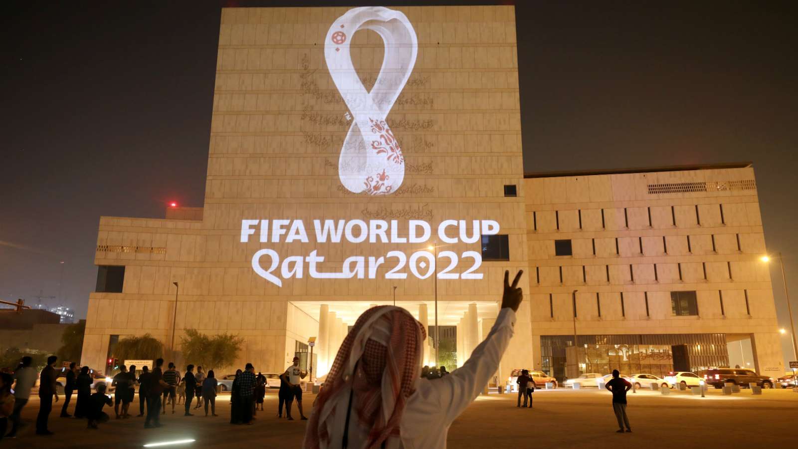 “المشجعات سيواجهن عقوبات بالجلد”.. لماذا يحاول بعض الأوروبيين تشويه مونديال قطر؟