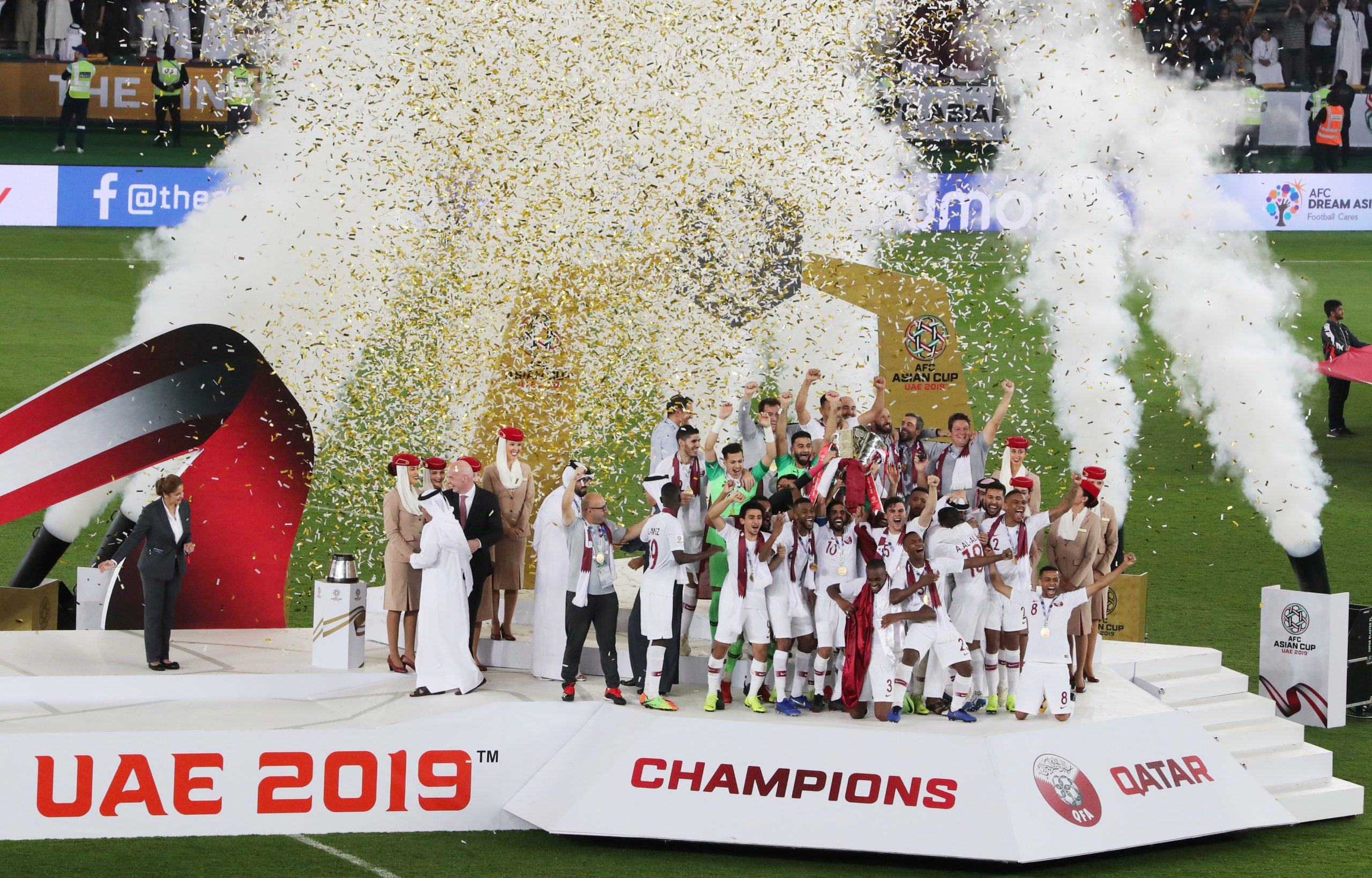 بطل آسيا وكان قريباً من نهائي الكونكاكاف.. ما حظوظ منتخب قطر بكأس العالم؟