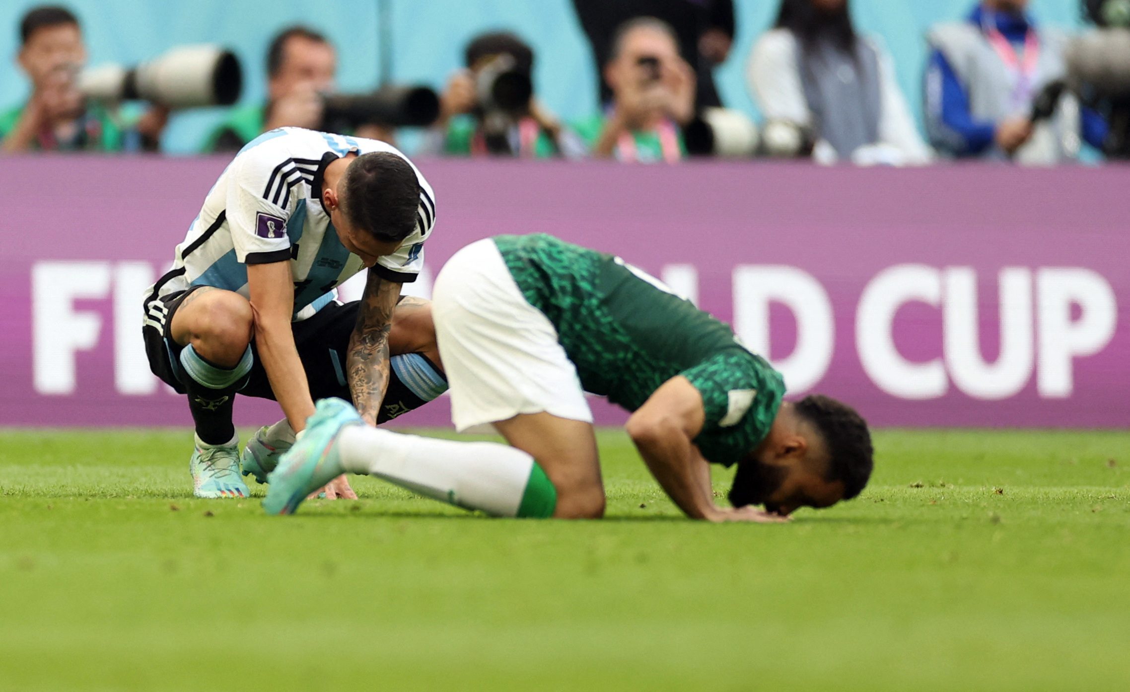رويترز/ السعودية تفوز على الأرجنتين في كأس العالم