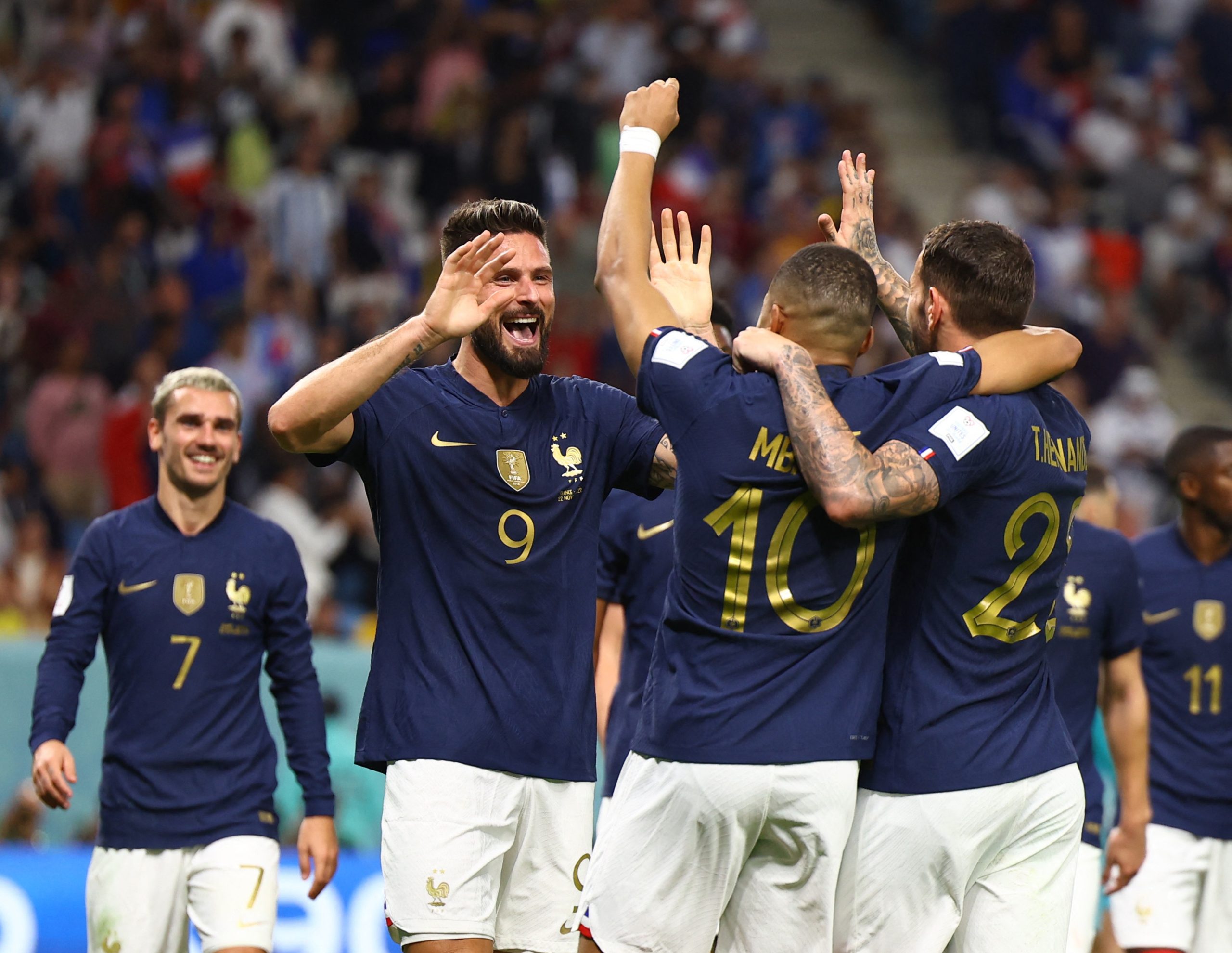 فرنسا كاس العالم فيروس